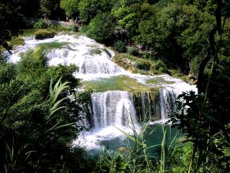 46_wasserfall_kl.jpg (27620 Byte)
