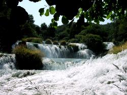 65_wasserfall_kl.jpg (13311 Byte)