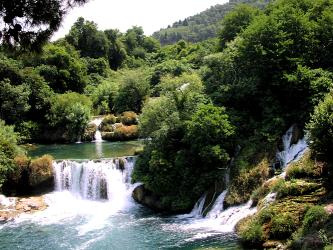 89_wasserfall_kl.jpg (26391 Byte)